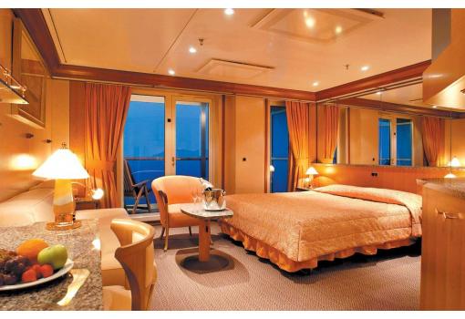 Una de las exclusivas suites con Balcón del Buque